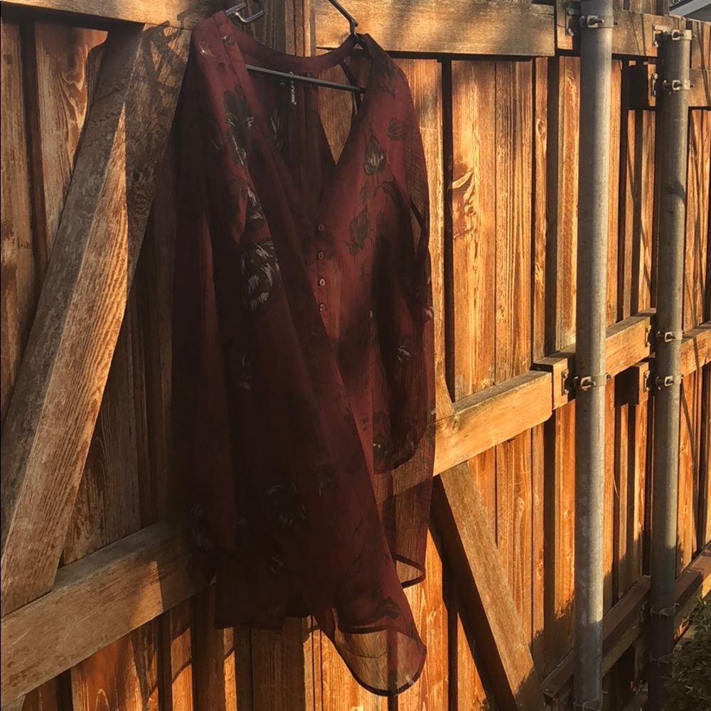 Maurice’s sheer marron and black top